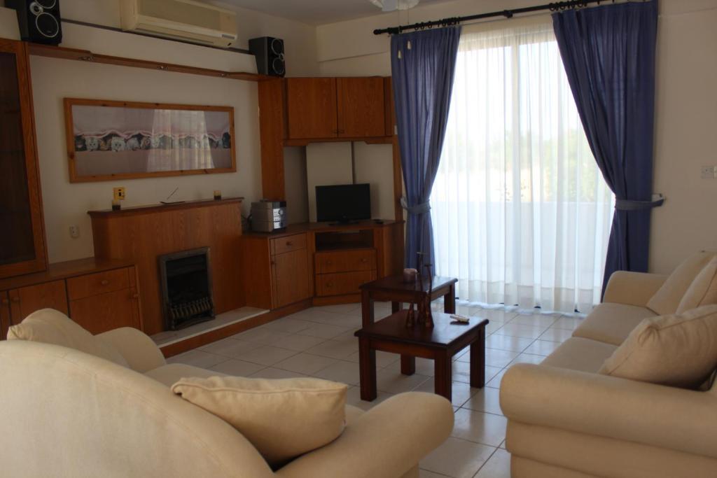Kavalla Forest Villas Paphos Kamer foto