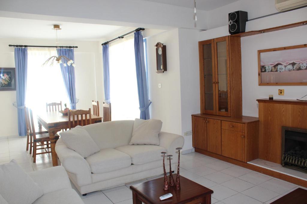 Kavalla Forest Villas Paphos Kamer foto